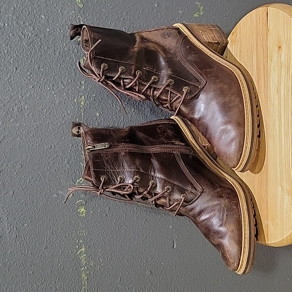 Timberlands Sienna Brown Leather Lace Up Ankle Boots Size 10 Waterproof - Picture 2 of 7